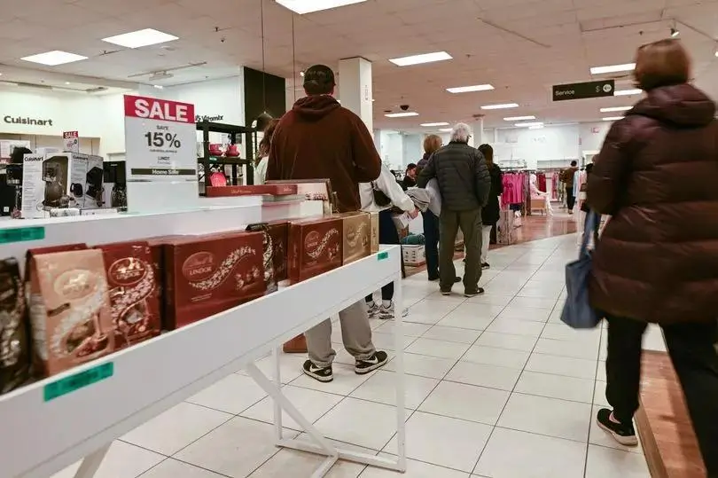 Saks Off 5th to Close 9 Stores Nationwide — Check the Full List and Locations 2 Saks Off 5th to Close Stores